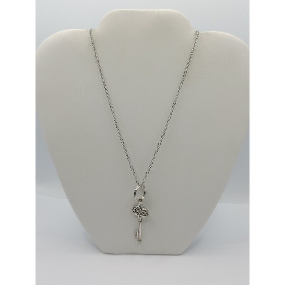 fashion jewelry Silver Key Necklace with hearts design, Key to my Heart - Picture 1 of 4